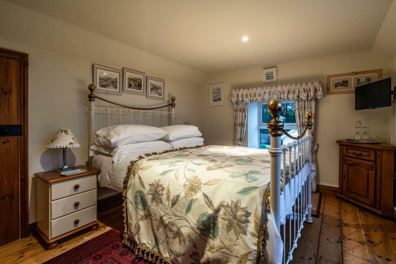 Melorne Farm Bed & Breakfast Камелфорд Екстериор снимка